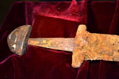 В Днепре найден меч князя Светослава