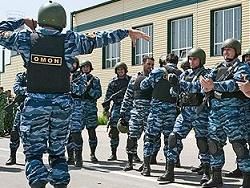 Разгонять несогласных в Москве будут кадыровцы. Разгонять несогласных в Москве будут кадыровцы.