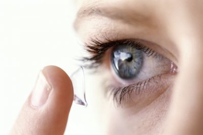 Как правильно выбрать контактные линзы?