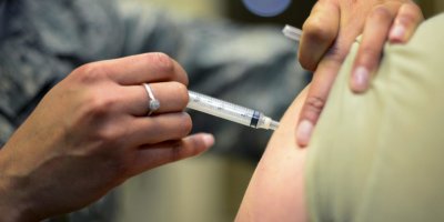 Вакцины в США никогда не проверялись на безопасность