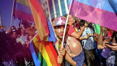 Государственный институт Швеции профинансировал 140 млн. рублей на пропаганду ЛГБТ в РФ
