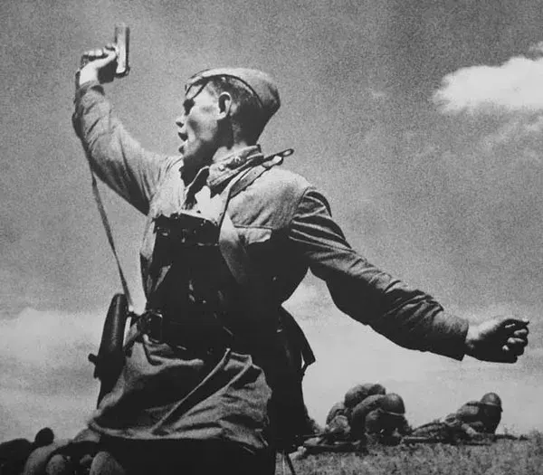 НА ВОЙНЕ КАК НА ВОЙНЕ, ИЛИ ЧТО ТАКОЕ НАСТОЯЩИЙ "НАРОДНЫЙ ФРОНТ"!