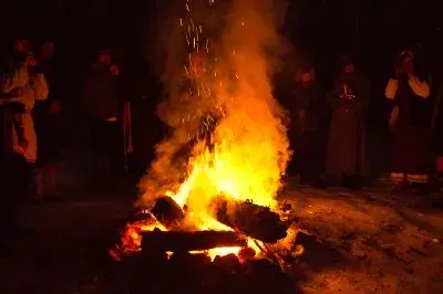 С праздником зимнего солнцестояния! С КОЛядой! С рождением нового солнца!