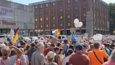 Кельн захлестнули протесты против правительства и Украины