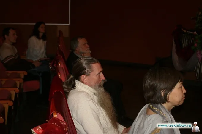 Выступление Трехлебова на фестивале Небесная Русь 18.12.2011 Выступление Трехлебова на фестивале Небесная Русь 18.12.2011