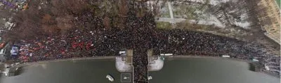Москва, митинг протеста на Болотной Площади • 360° Аэрофотопанорама