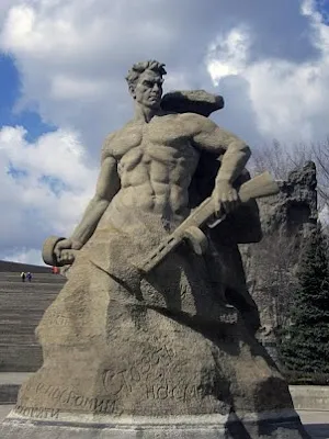 Мамаев Курган – мемориал Шивы и Дурги Мамаев Курган – мемориал Шивы и Дурги