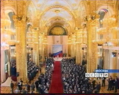 Они сплош и рядом повсюду.Знаки масонов и иллюминатов в Кремле и на улицах Москвы