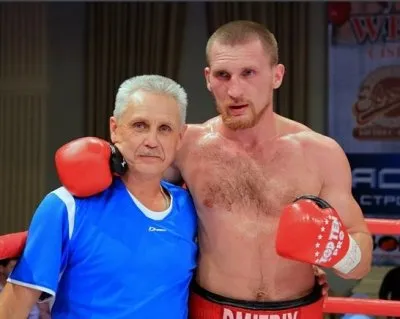Бой за титул Чемпиона СНГ и Славянских стран между Дмитрием "Кувалдой" Кудряшовым (Россия) и Исроилом Курбановым (Узбекистан)