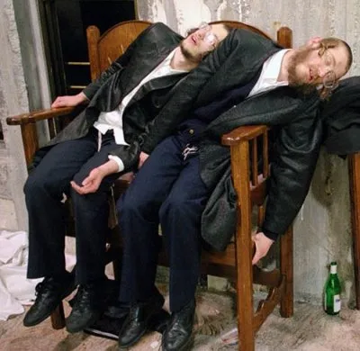 23 февраля и 8 марта – один еврейский праздник смерти - Пурим. /Обновлено/