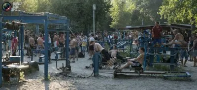 Самая суровая в мире киевская качалка