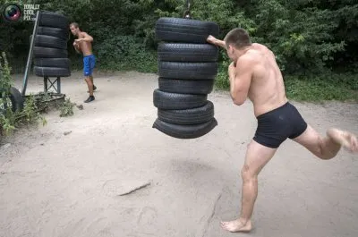 Самая суровая в мире киевская качалка