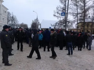 Арзамас: Почему полиция защищает армян?