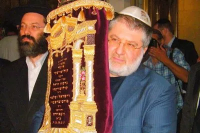 Гога Коломойский и памятник Ришелье
