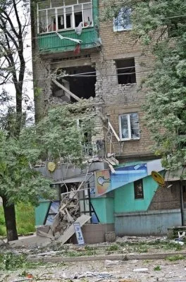 Украинская клика уничтожает мирных жителей Луганска