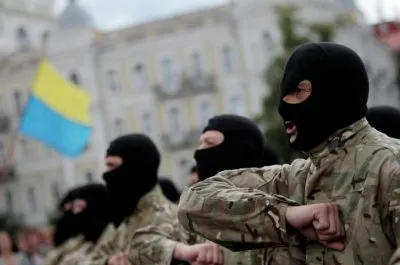 В то время как на Украине идёт гражданская война, в Киеве негры продают героин, а кавказцы избивают раненых солдат
