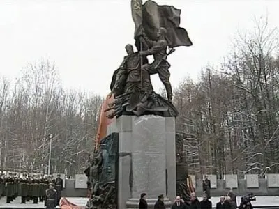 Позабывший прошлое - не имеет будущего!