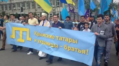 Вести Нового Хазарстана: укро-татары блокируют Крым, укро-чеченцы танцуют лезгинку на российском флаге