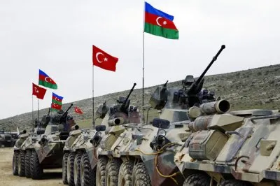 Сводки с армяно-азербайджанской войны: азербайджанцы рапортуют об успешном наступлении, армяне проводят мобилизацию