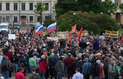В Санкт-Петербурге прошёл митинг против планов назвать мост именем Ахмата Кадырова