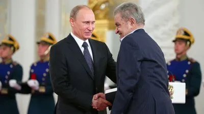 Кем был Фазиль Искадер? «Кролики и удавы». Вместо некролога