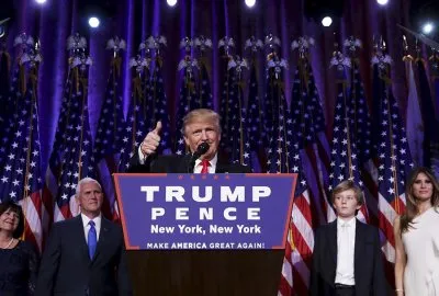 Поздравляем Дональда Трампа с победой! Видео: Трамп против Ротшильда и глобалистов