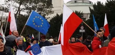 Почему нам невыгодно восстание леволибералов и глобалистов в Польше