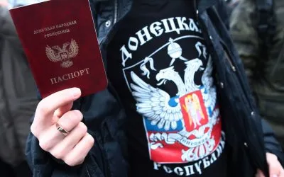 Путинские совки пытаются записать русских Донбасса в украинцы 