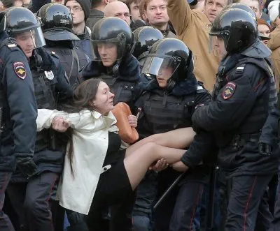 Массовые задержания по всей стране участников протеста против коррупции