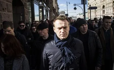 Навальный призывает выйти на митинг против коррупции в День России