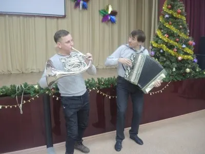 ВЕСЕЛЫЙ ВИХРЬ С СЕРДЕЧНЫМ БРАТАНИЕМ
